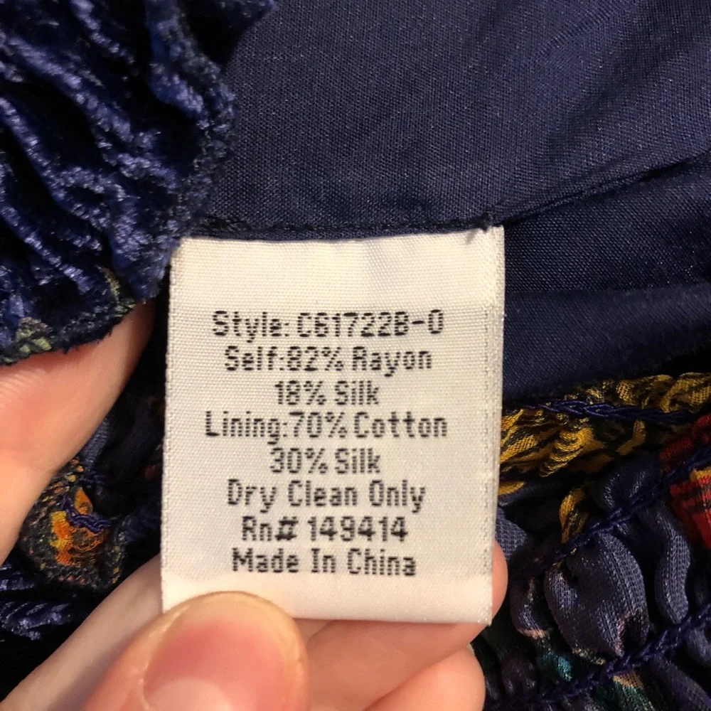 Johnny Was velvet silk and cotton blend floral wide leg pants with elastic waist - Picture 2 of 5